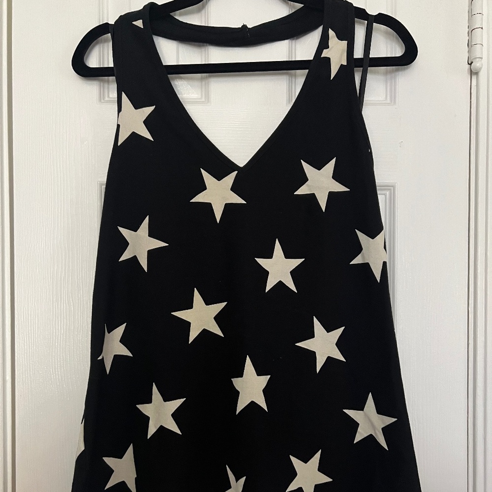 Torrid Black and White Stars Halter top-- size 3